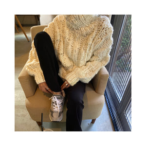volume handmade cardigan