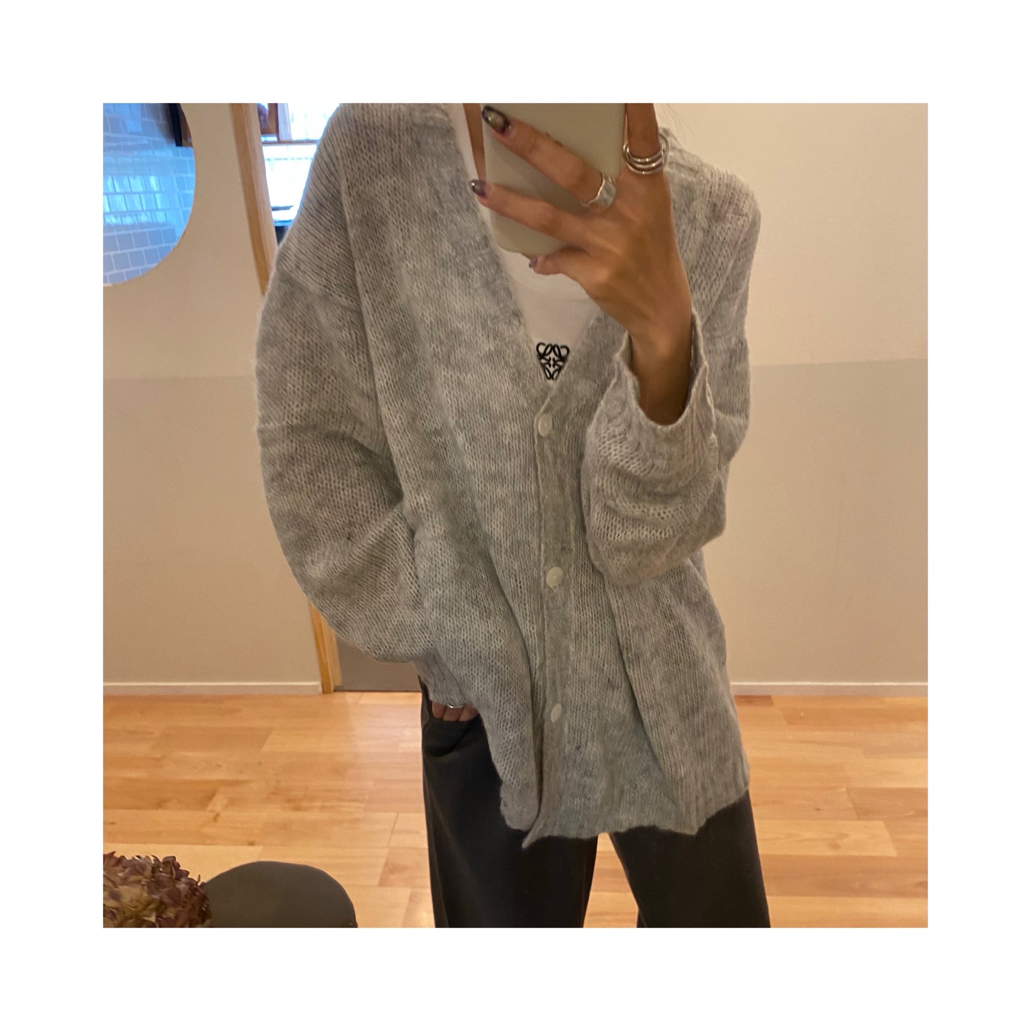 thin woolcardigan
