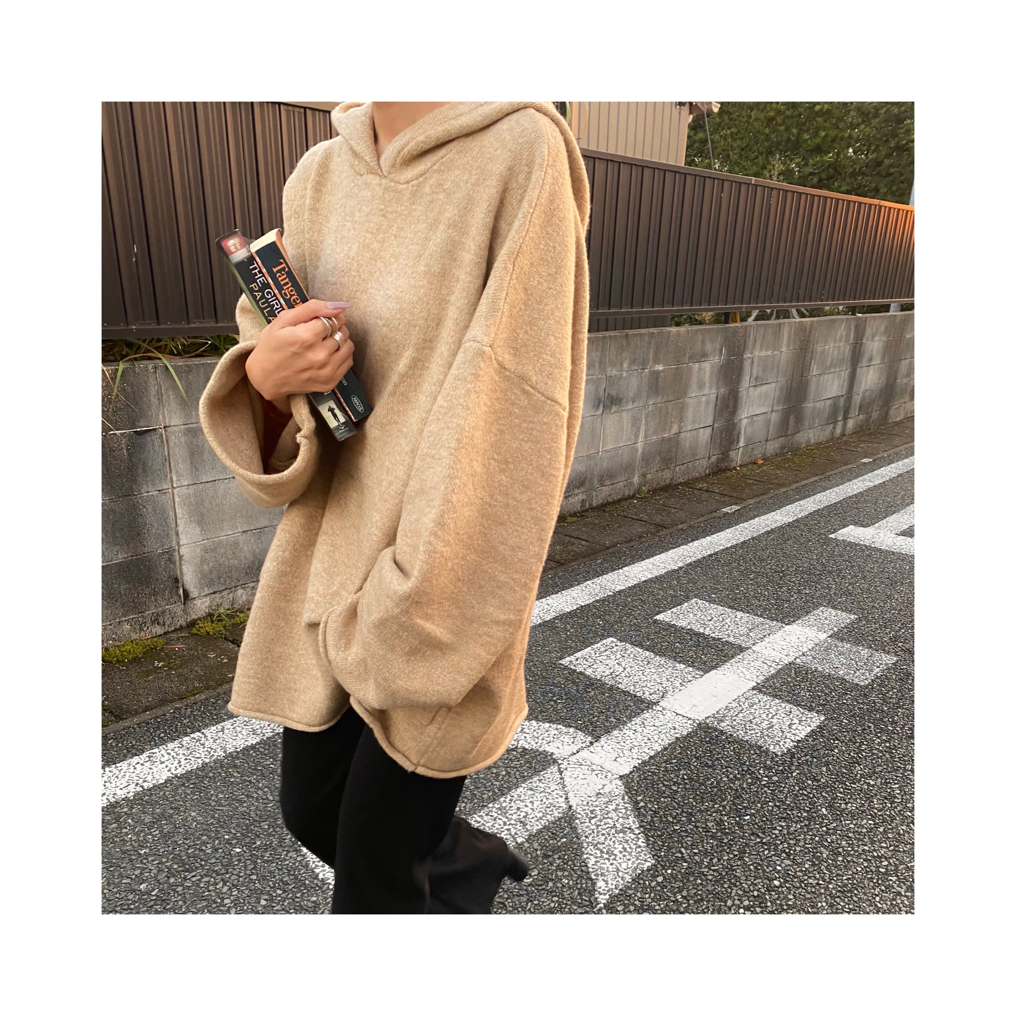 hood overknit