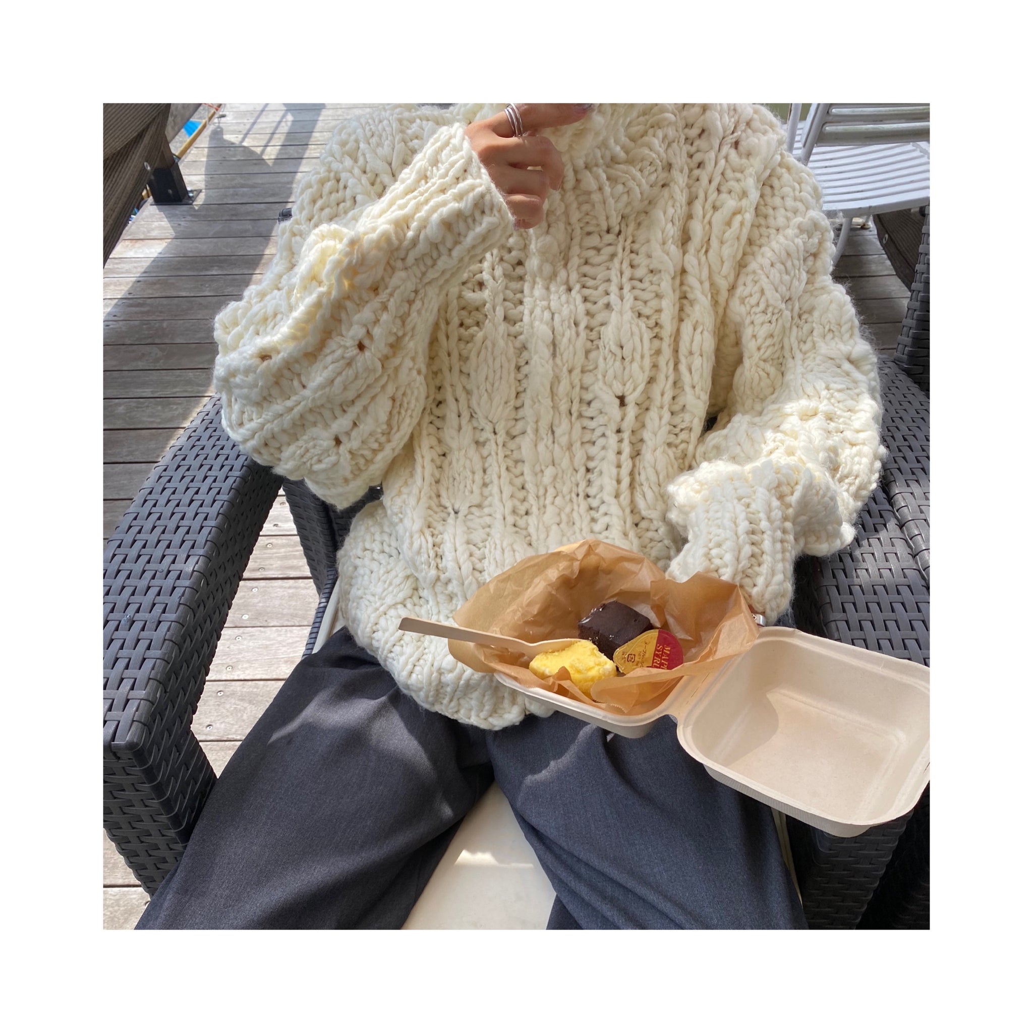 volume handmade cardigan