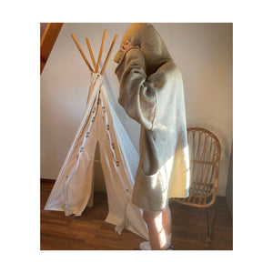 hood overknit