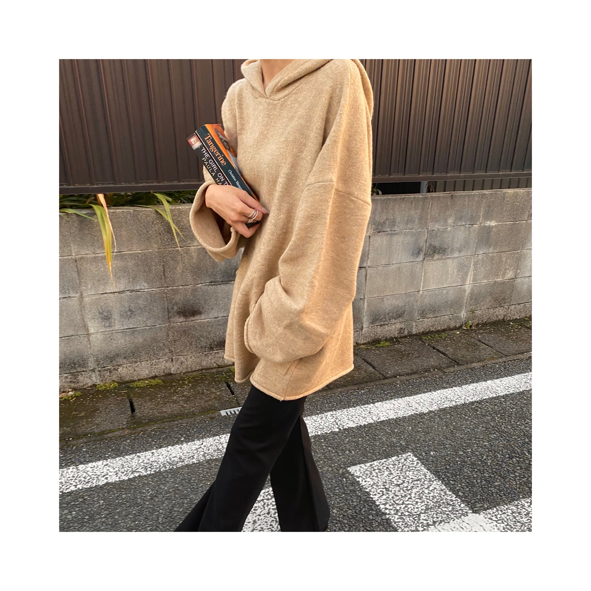 hood overknit