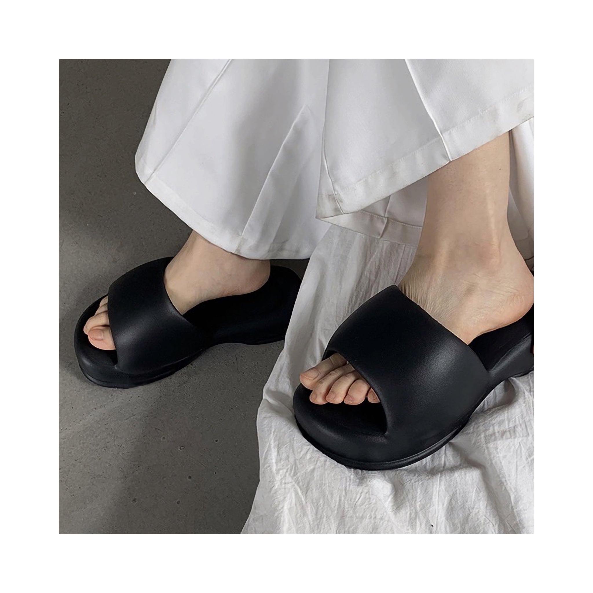 .Volume Sandal