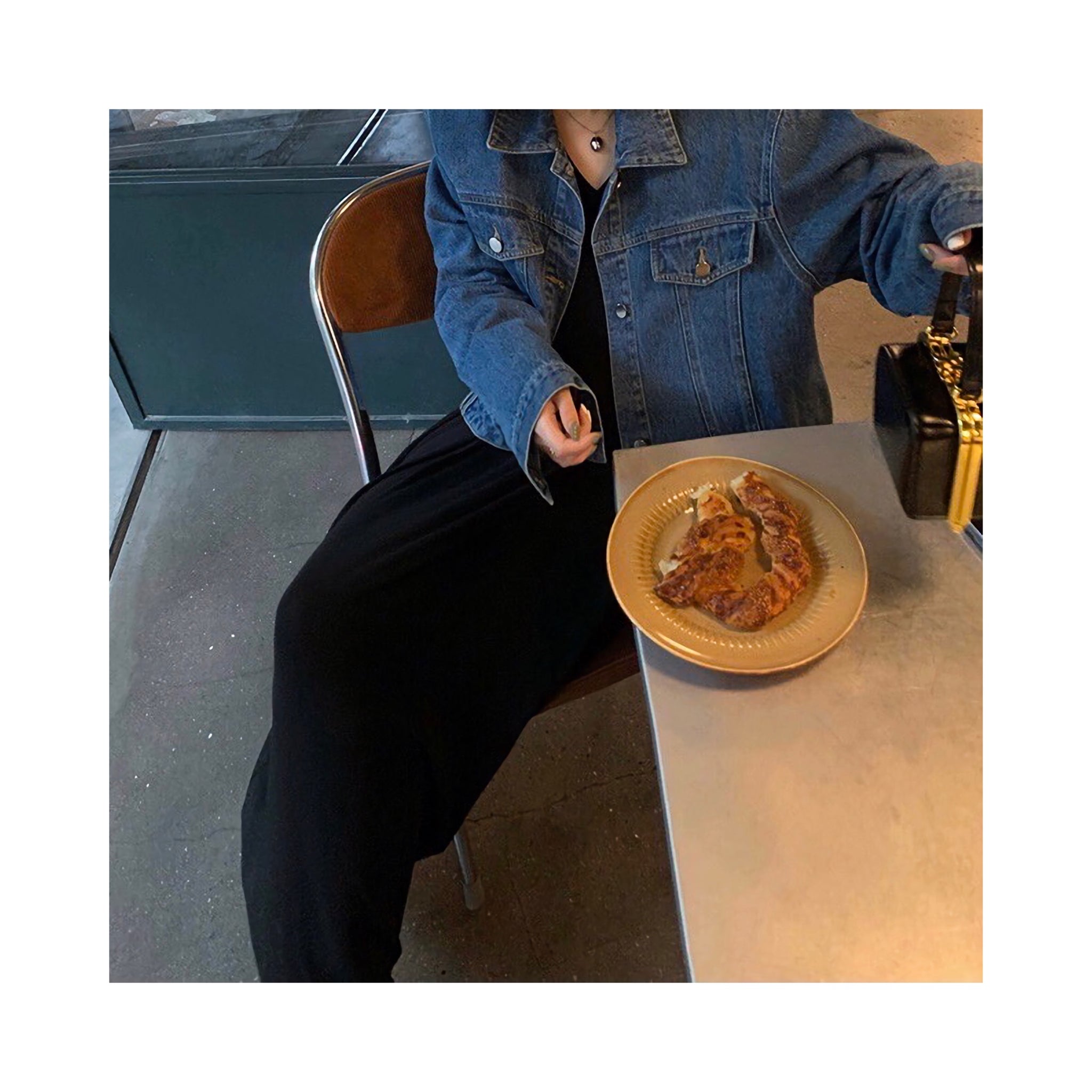 Vneck loose ONE PIECE