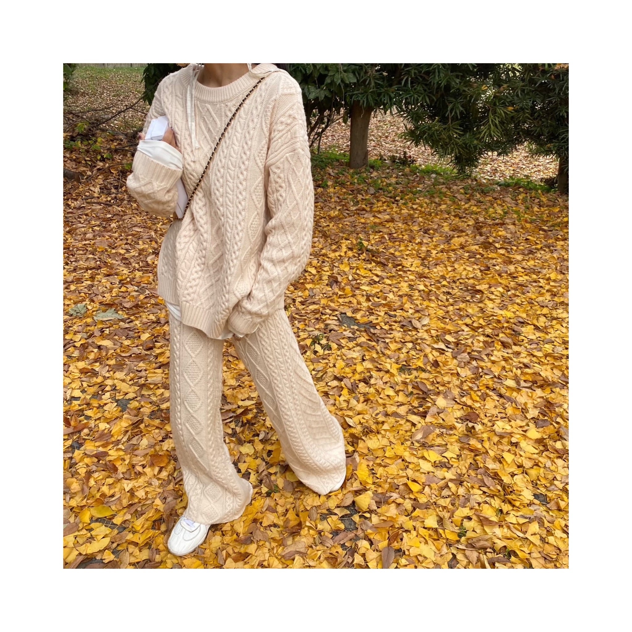 ALAIN laceup woolknit