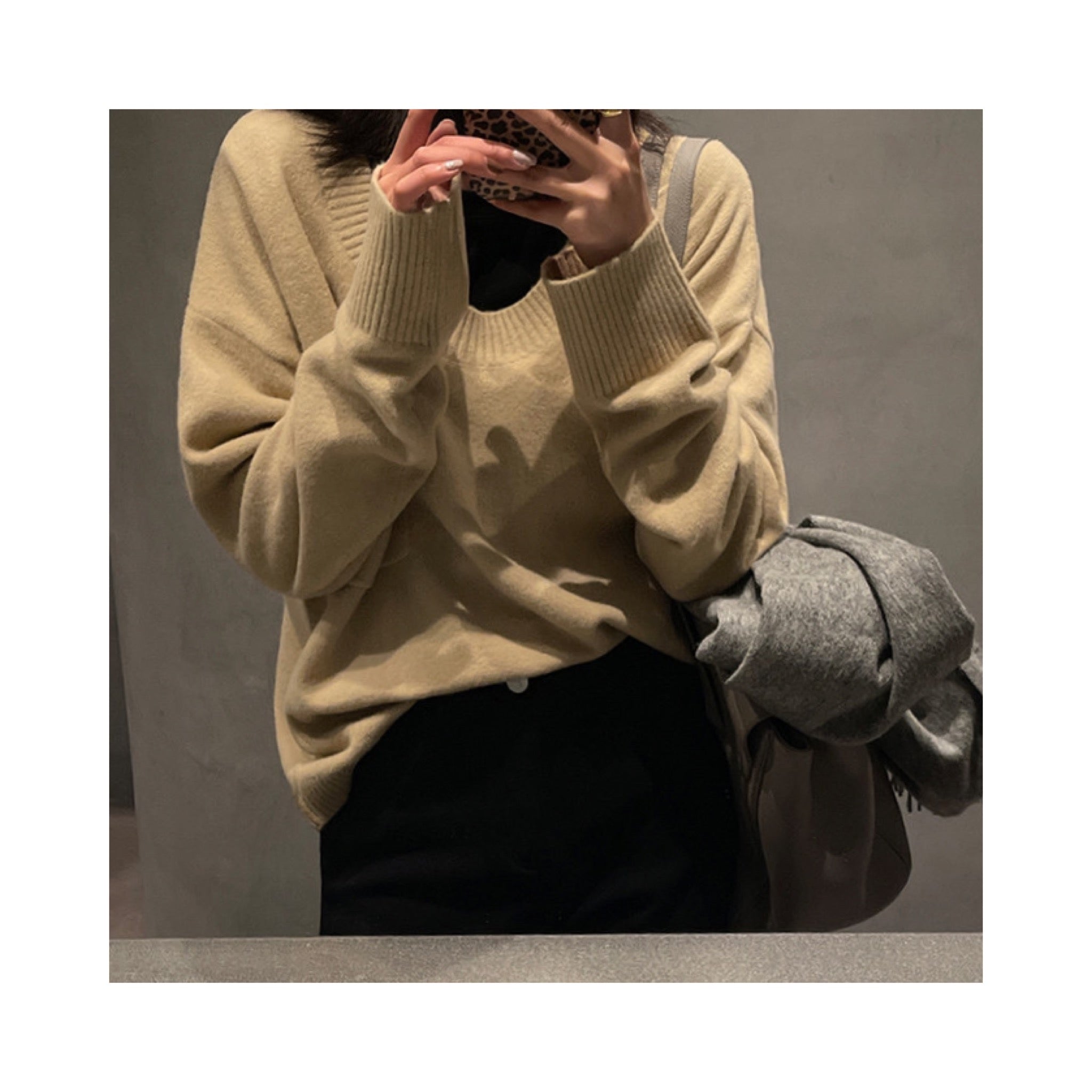 UVneck knit
