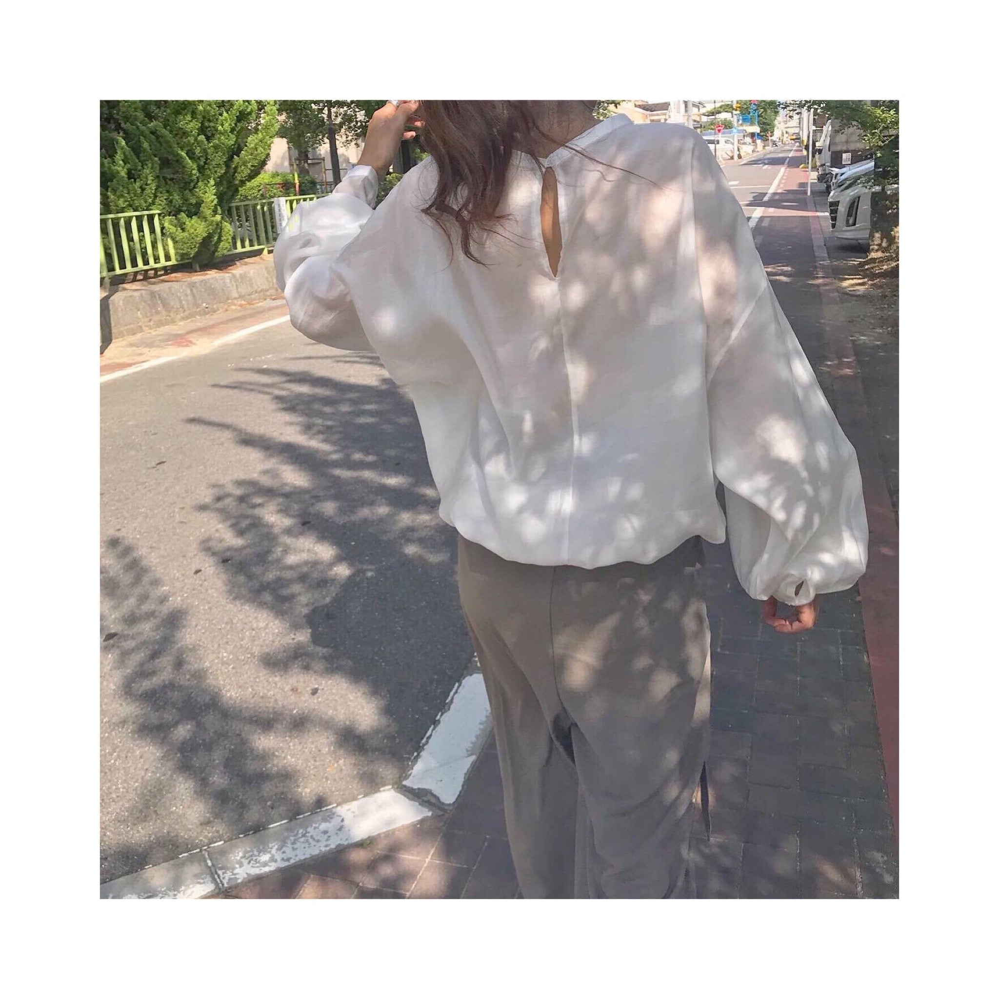 SILKER BACKPK BLOUSE